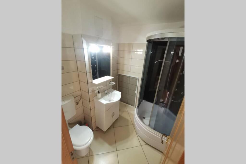 Appartamento Dana Piteşti Esterno foto