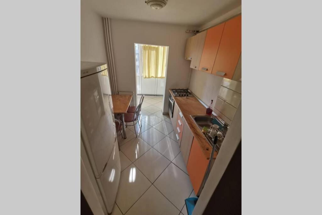 Appartamento Dana Piteşti Esterno foto